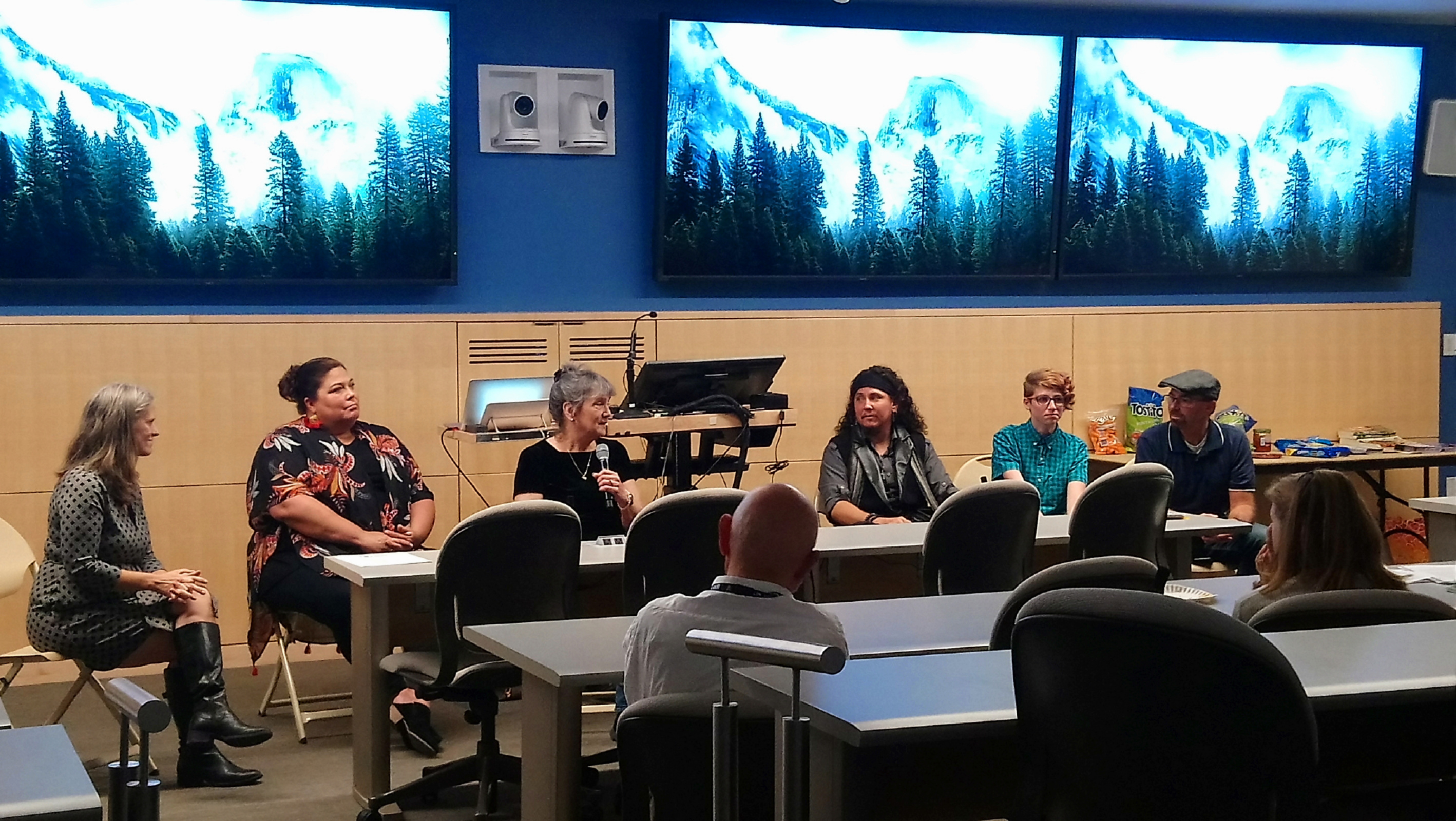 5d810e178a13889a0e514b7a